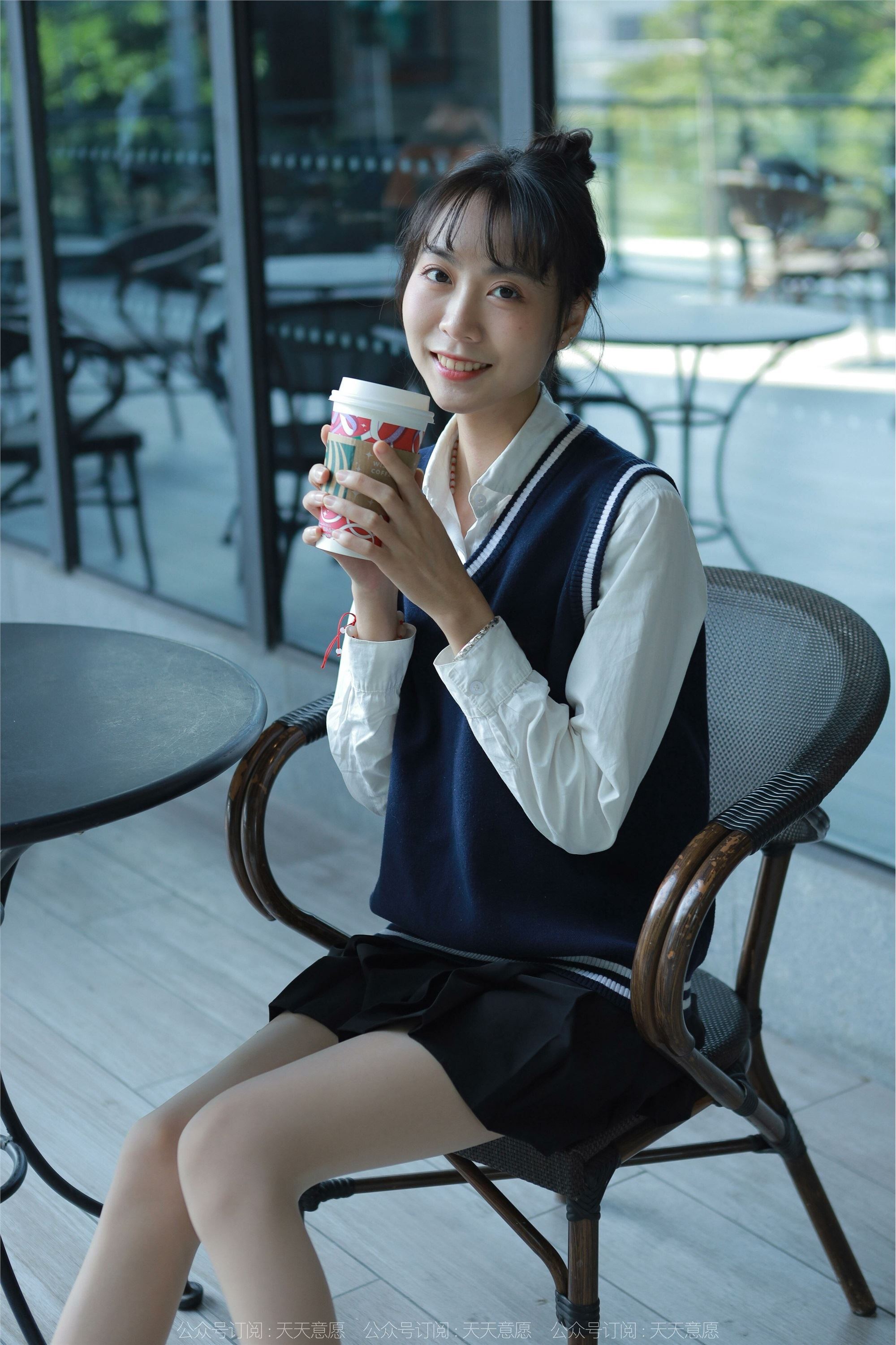 IESS异思趣向  2022.01.10 丝享家985：团团《纯玉学苑装》